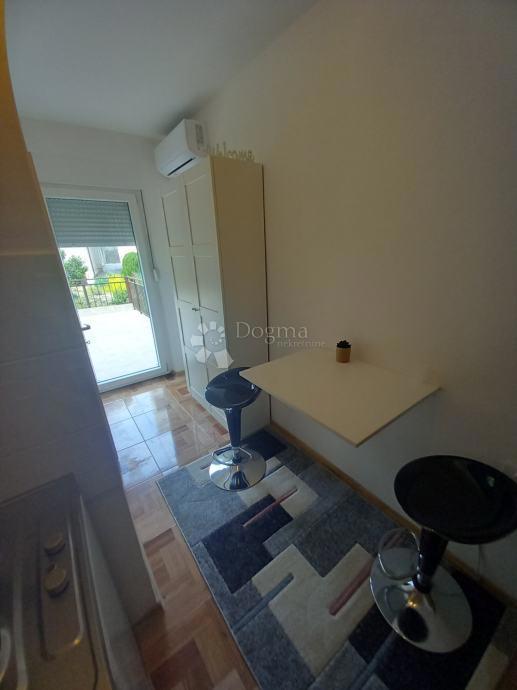 Allogio Visoka, Split, 82m2