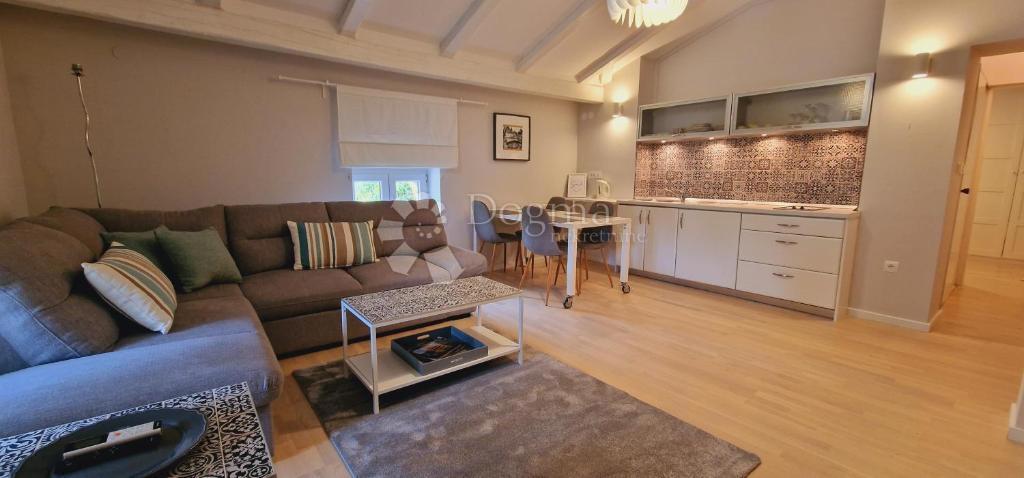 Allogio Opatija - Centar, Opatija, 40,70m2