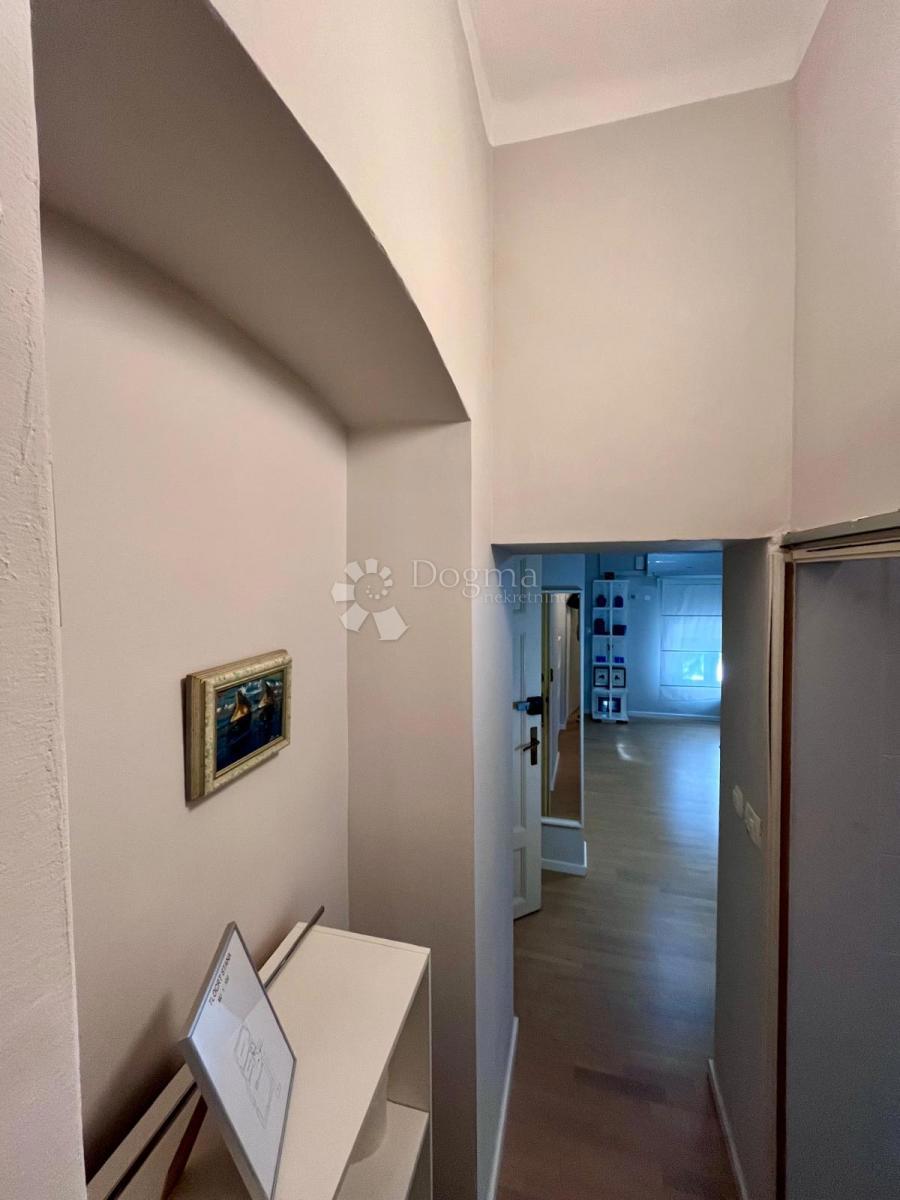 Allogio Opatija - Centar, Opatija, 40,70m2