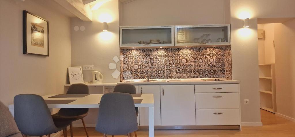 Allogio Opatija - Centar, Opatija, 40,70m2