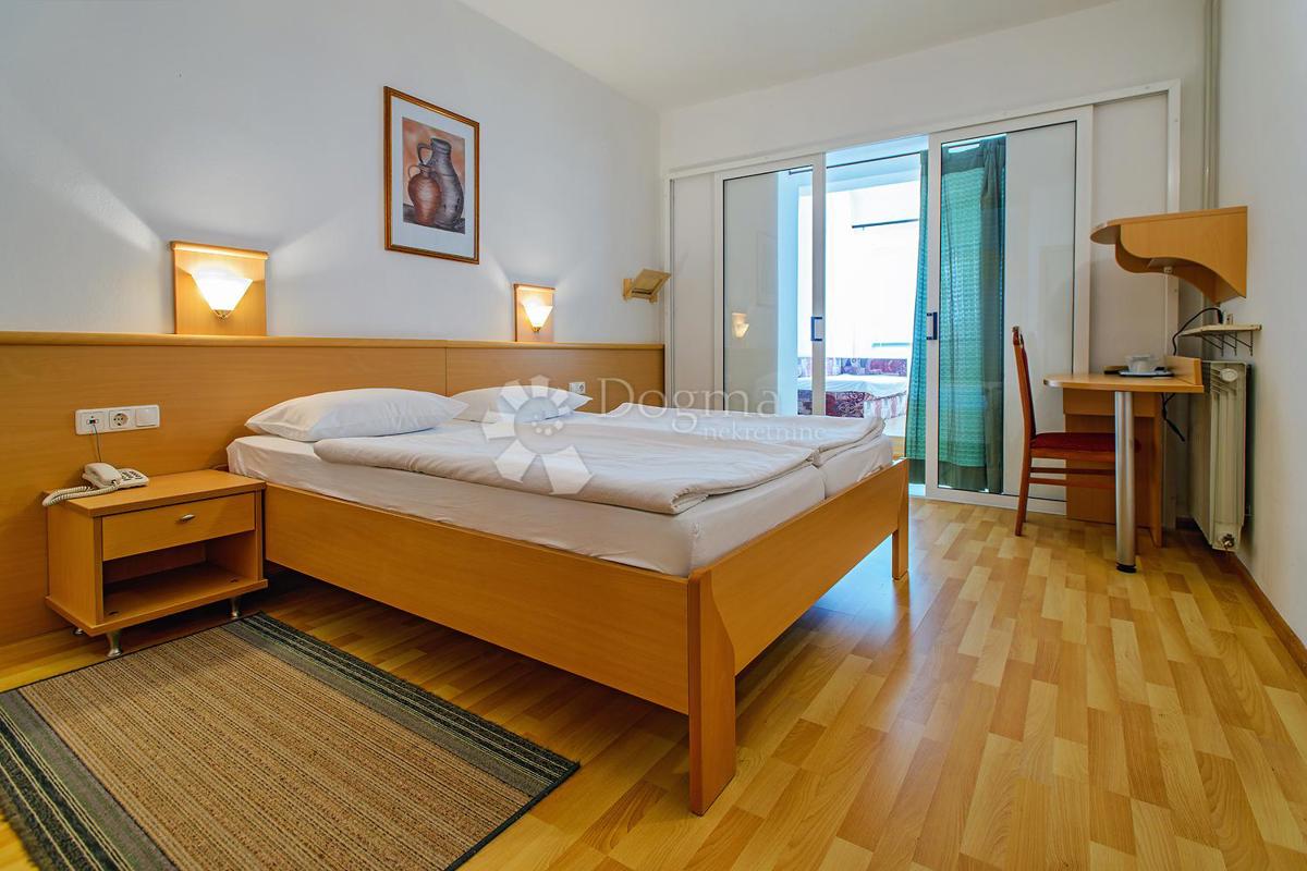 Albergo Posedarje, 1.100m2