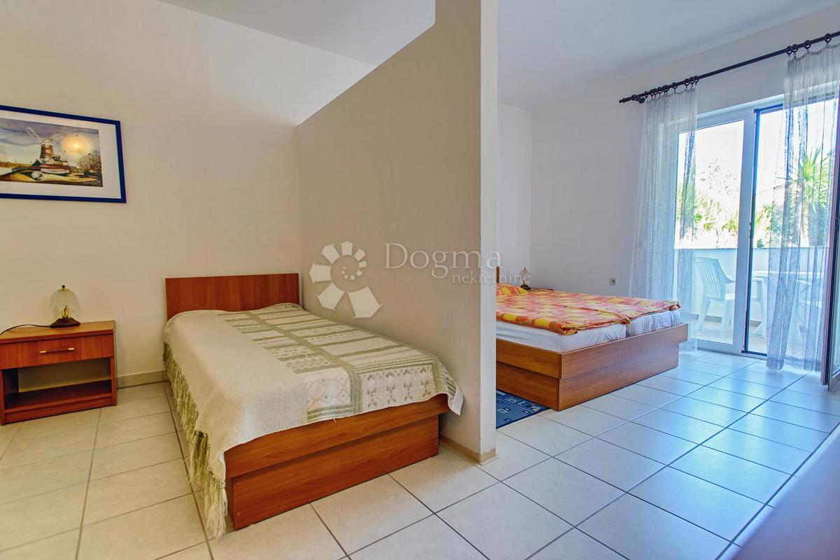 Albergo Posedarje, 1.100m2