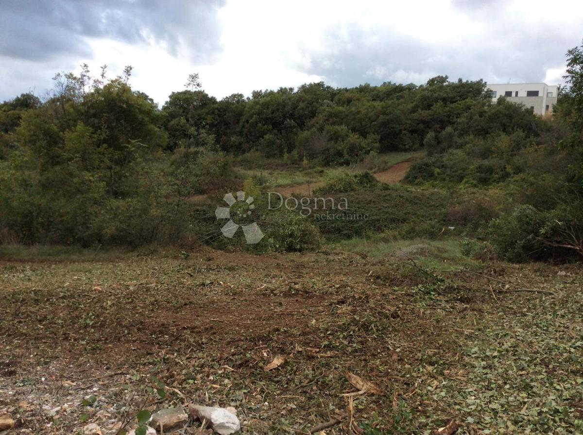 TERRENO EDIFICABILE KRNICA 780M2