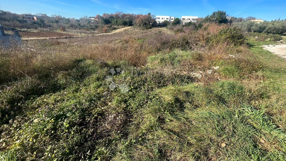 TERRENO EDIFICABILE KRNICA 780M2