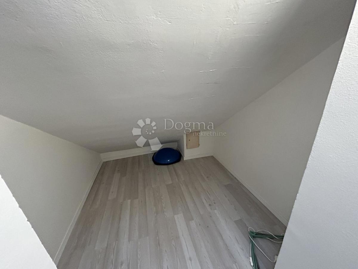 Allogio Ravnice, Maksimir, 50m2