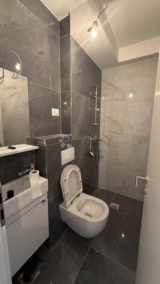 S3 – Appartamento con terrazza panoramica privata e vista mare