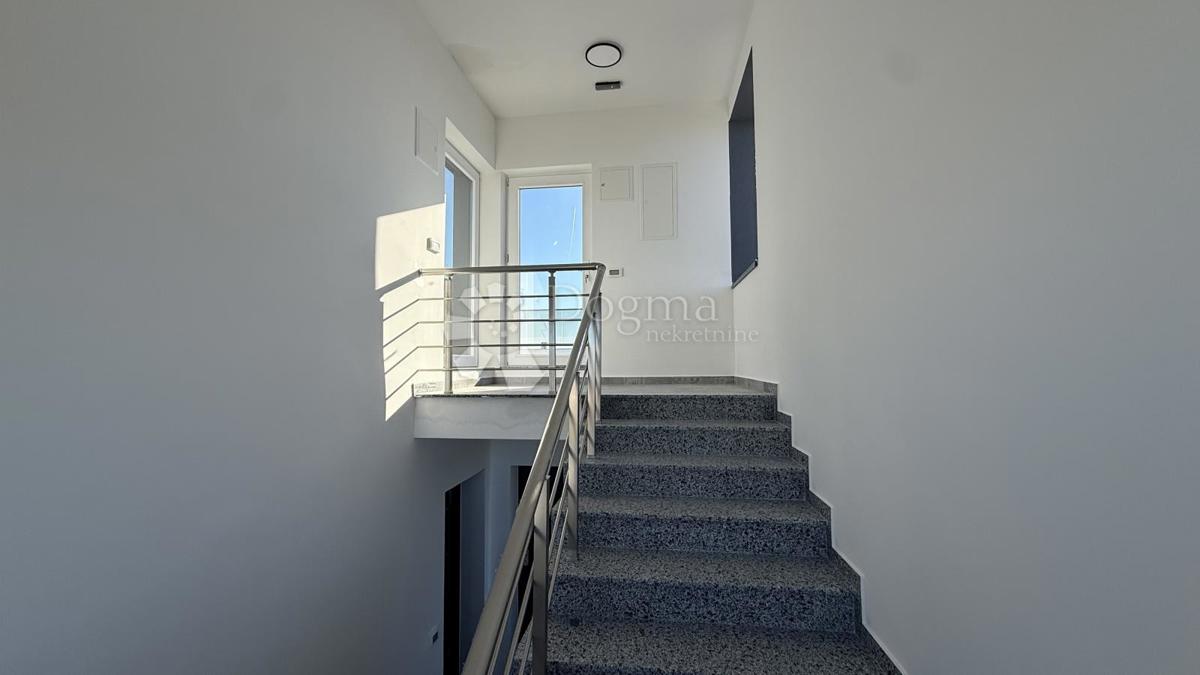 S3 – Appartamento con terrazza panoramica privata e vista mare