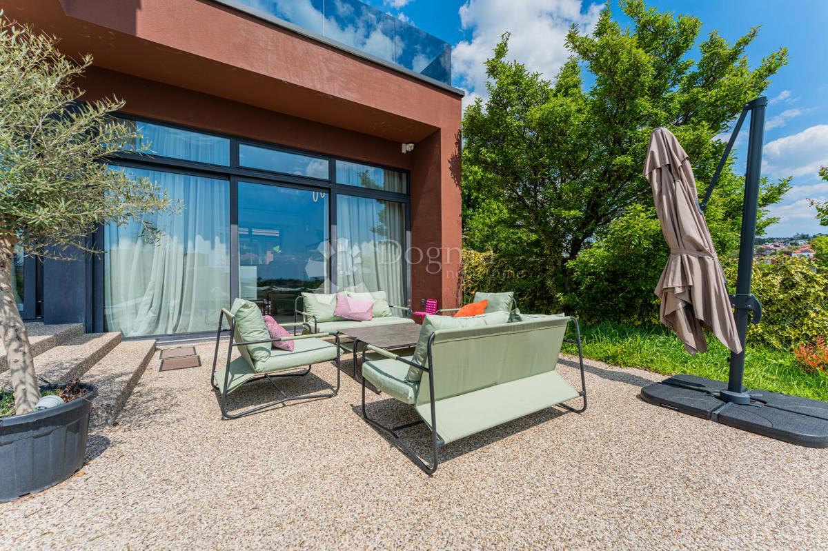 Casa Šestine, Podsljeme, 400m2