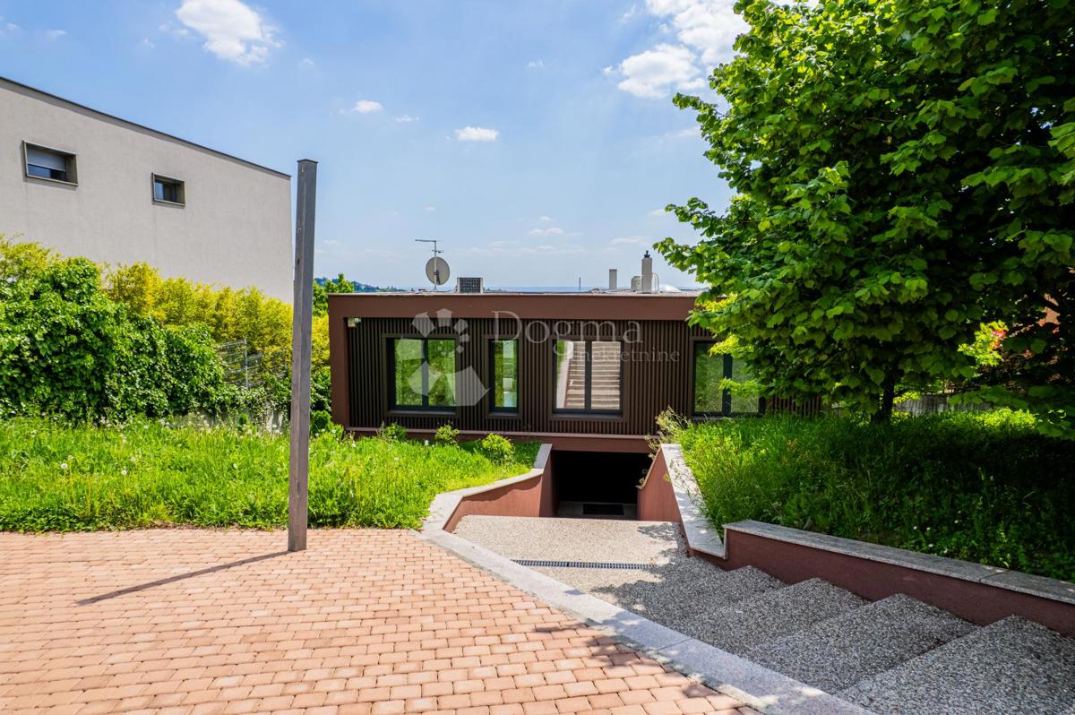 Casa Šestine, Podsljeme, 400m2