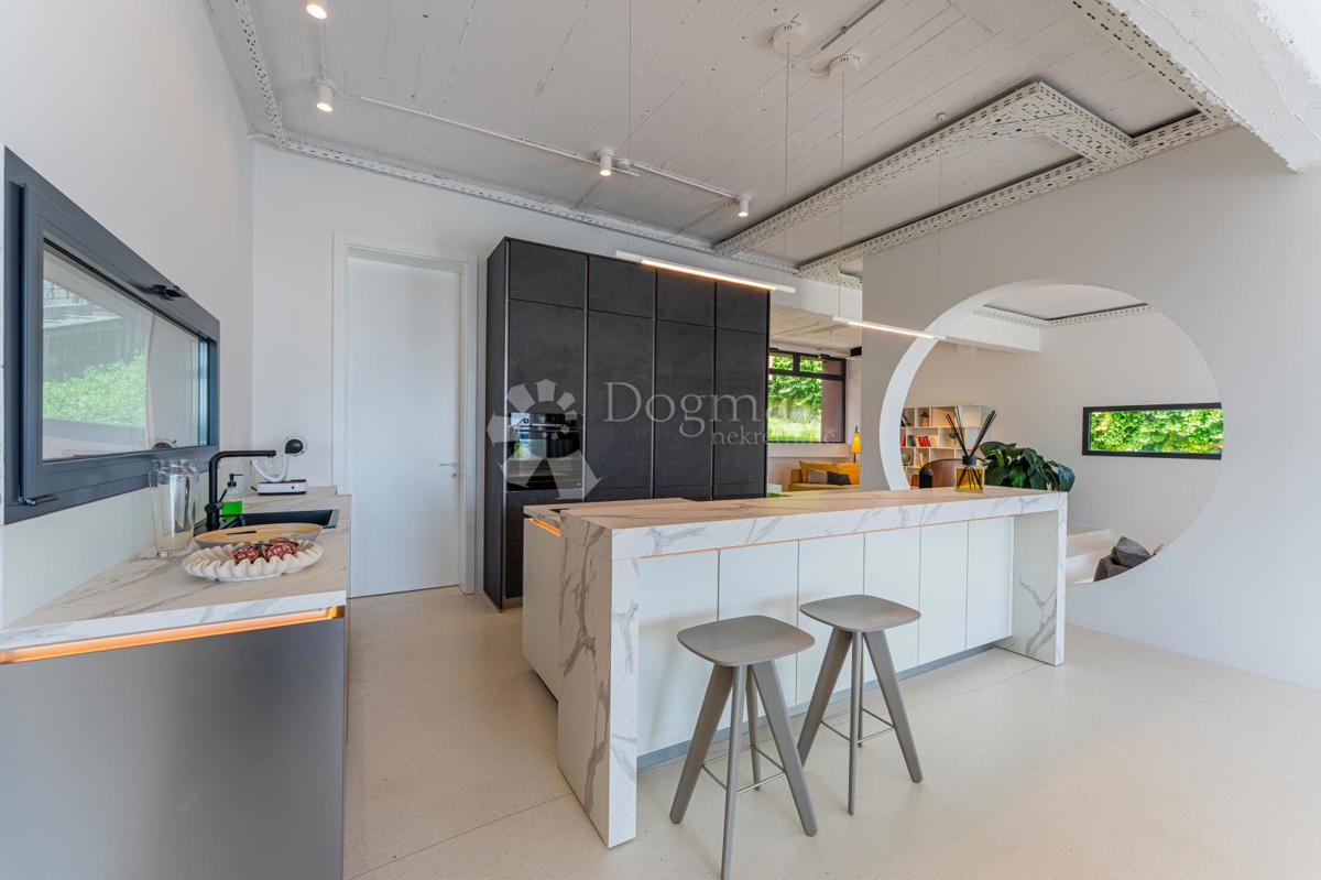 Casa Šestine, Podsljeme, 400m2