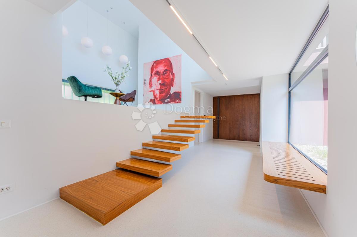 Casa Šestine, Podsljeme, 400m2