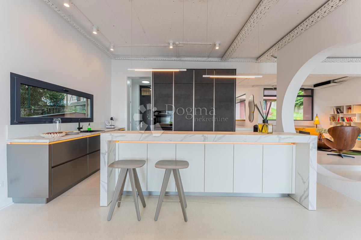 Casa Šestine, Podsljeme, 400m2