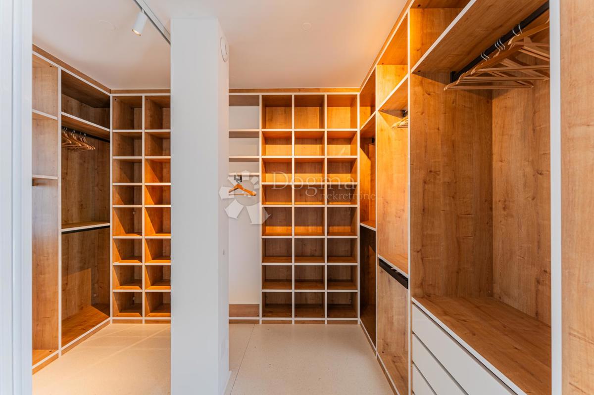 Casa Šestine, Podsljeme, 400m2