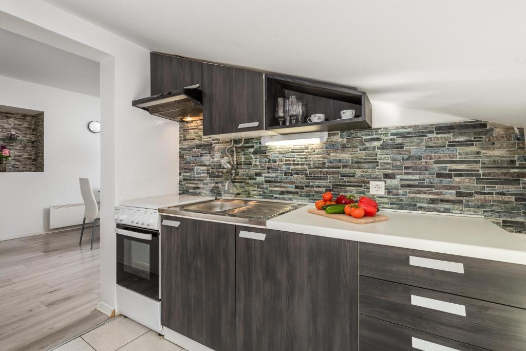 Allogio Centar, Rijeka, 72,77m2