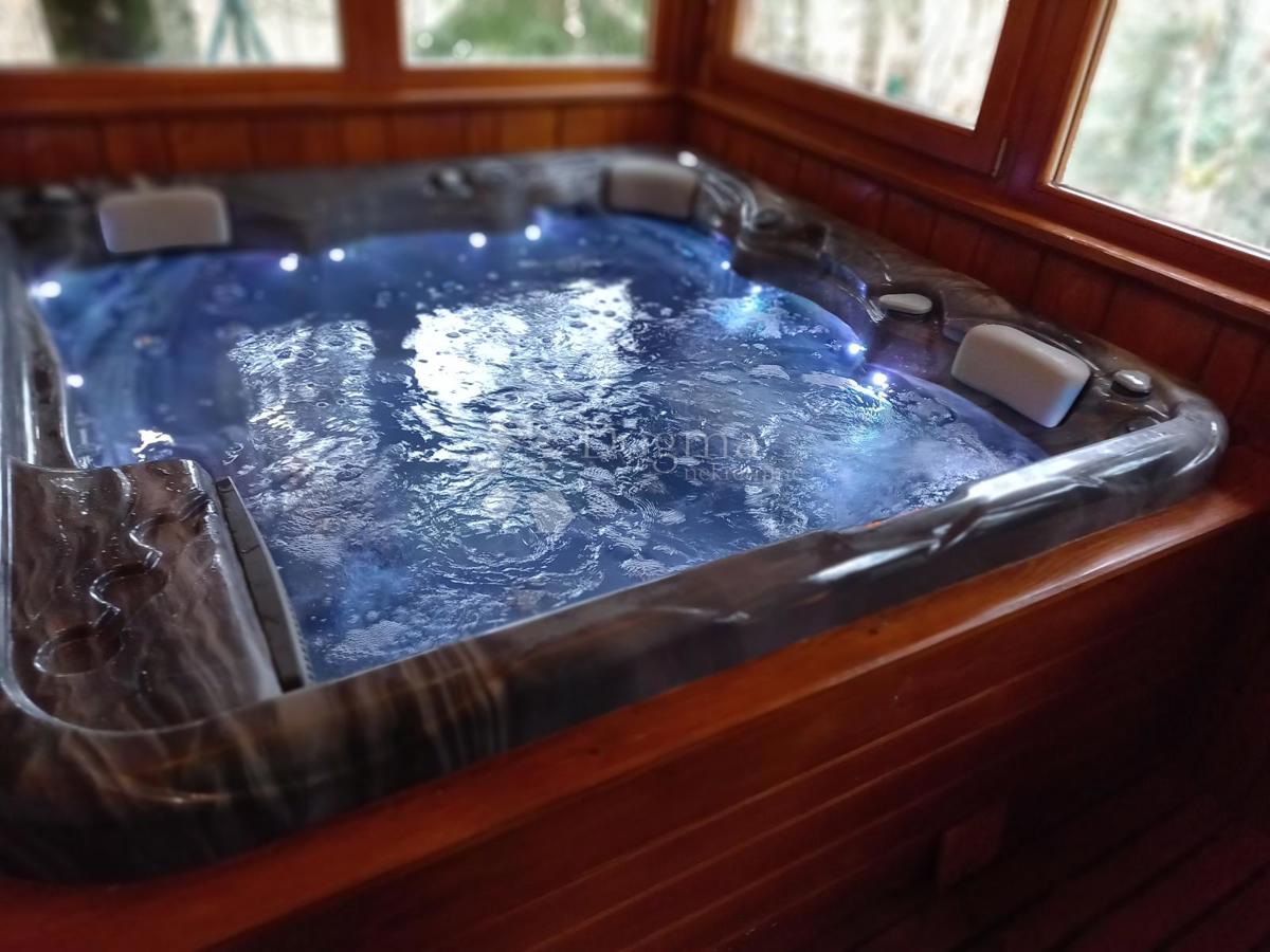 Bungalow nella foresta con SPA privata