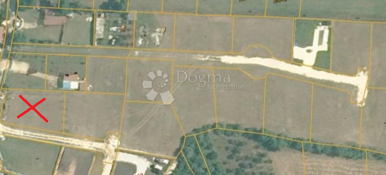 Terreno edificabile Loborika, Marčana, 795m2