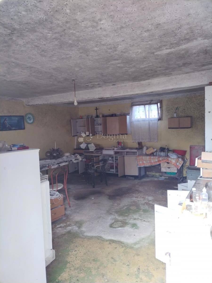 Casa Zagrad, Karlovac, 174,86m2