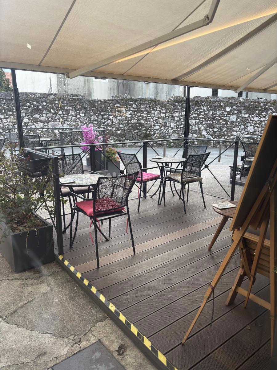 Locale commerciale Trsat, Rijeka, 77m2