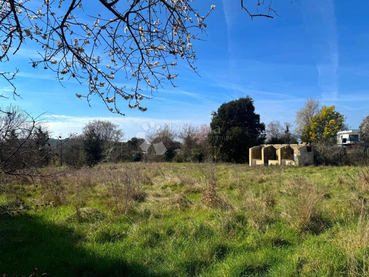 Terreno edificabile Pomer, Medulin, 1.999m2