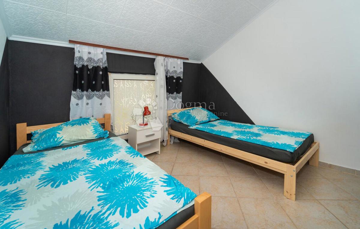 Casa Donji Karin, Benkovac, 250m2