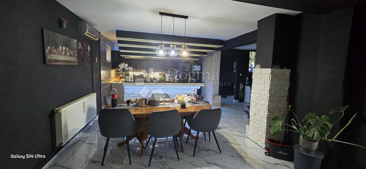 Casa Donji Karin, Benkovac, 250m2