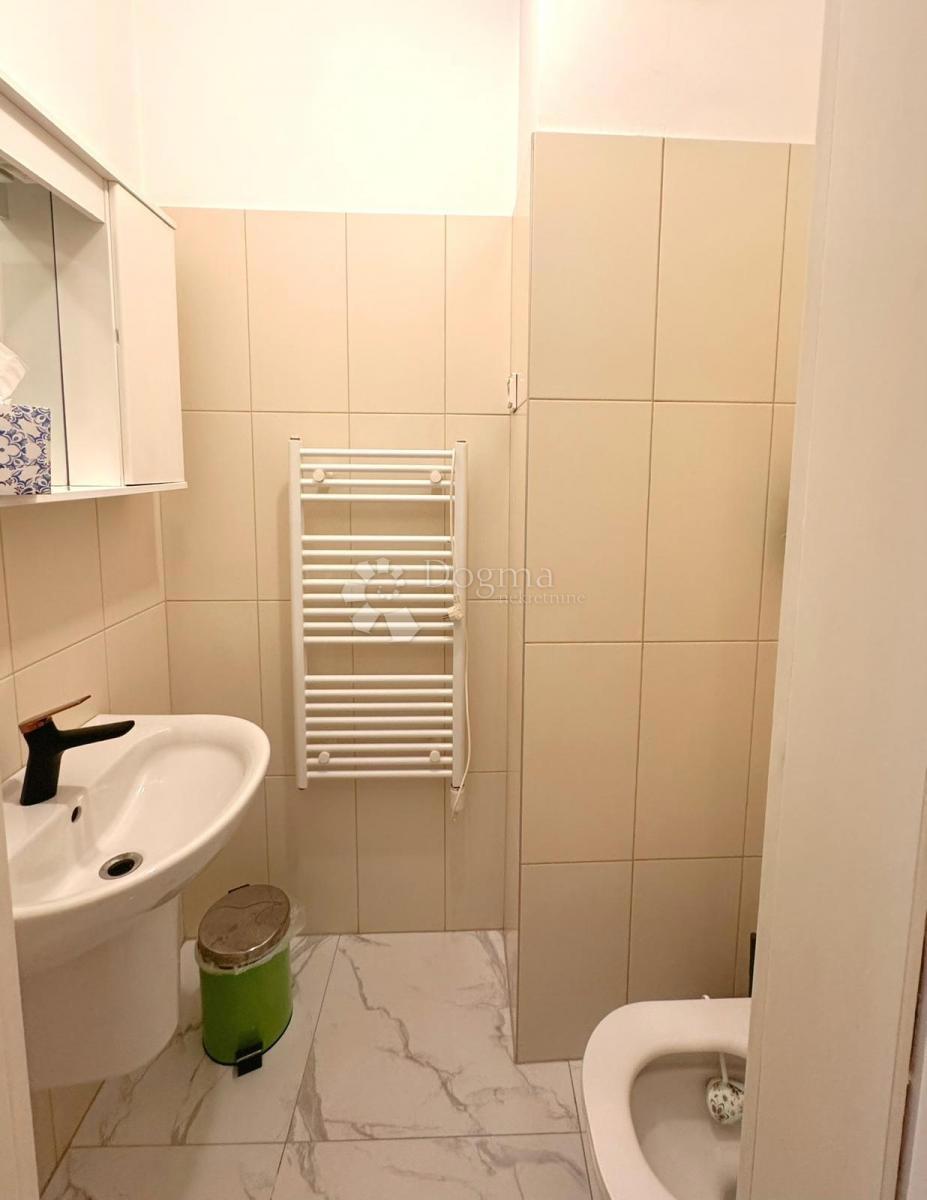 Allogio Branimirova Obala, Zadar, 95m2