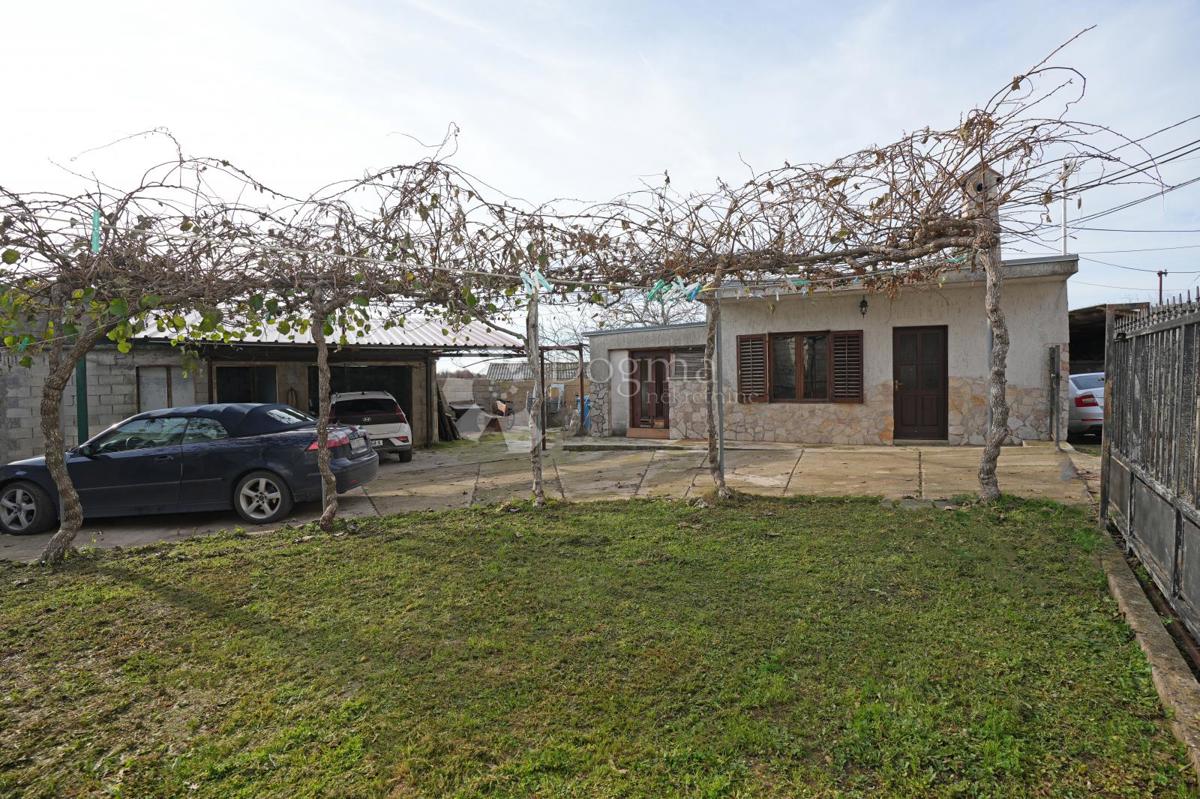 Casa Familiare nella Natura