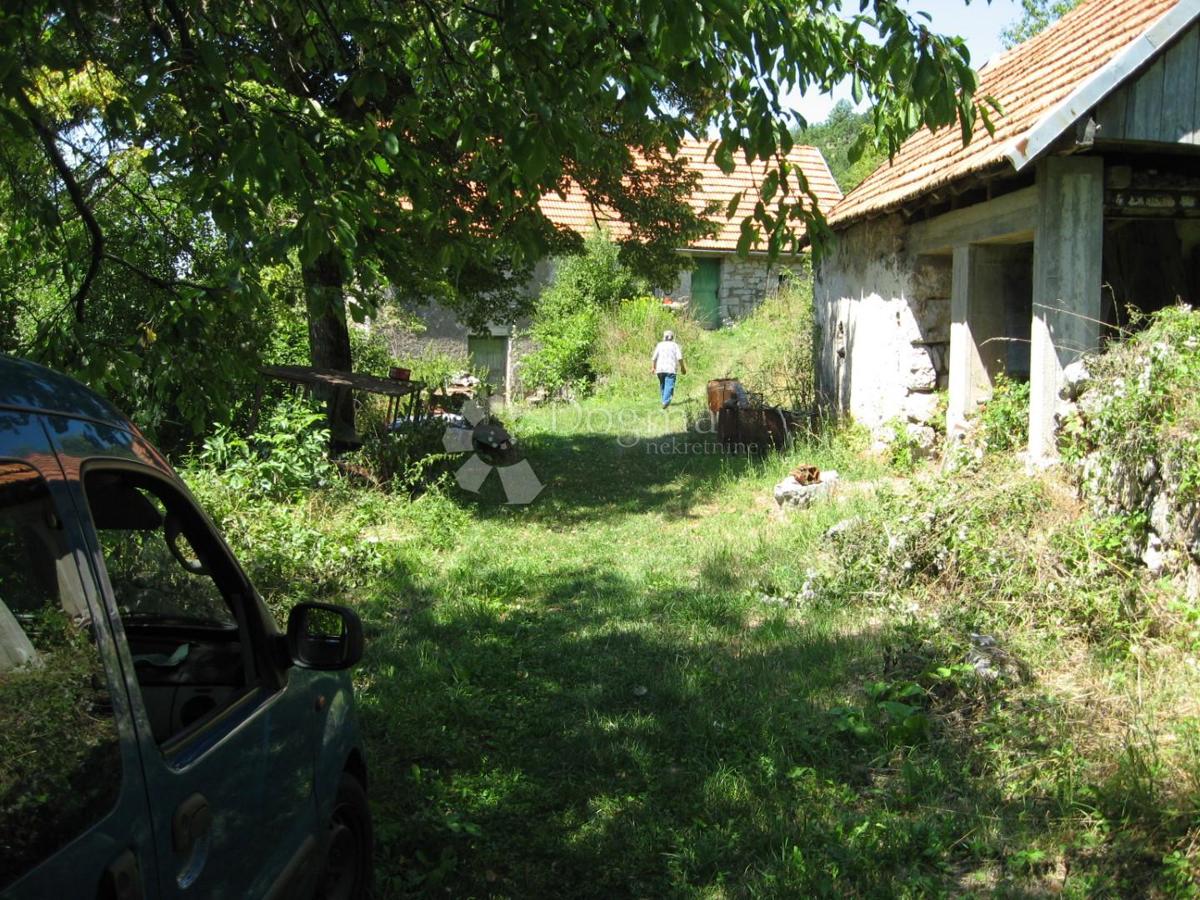 Casa Grab, Gračac, 324m2