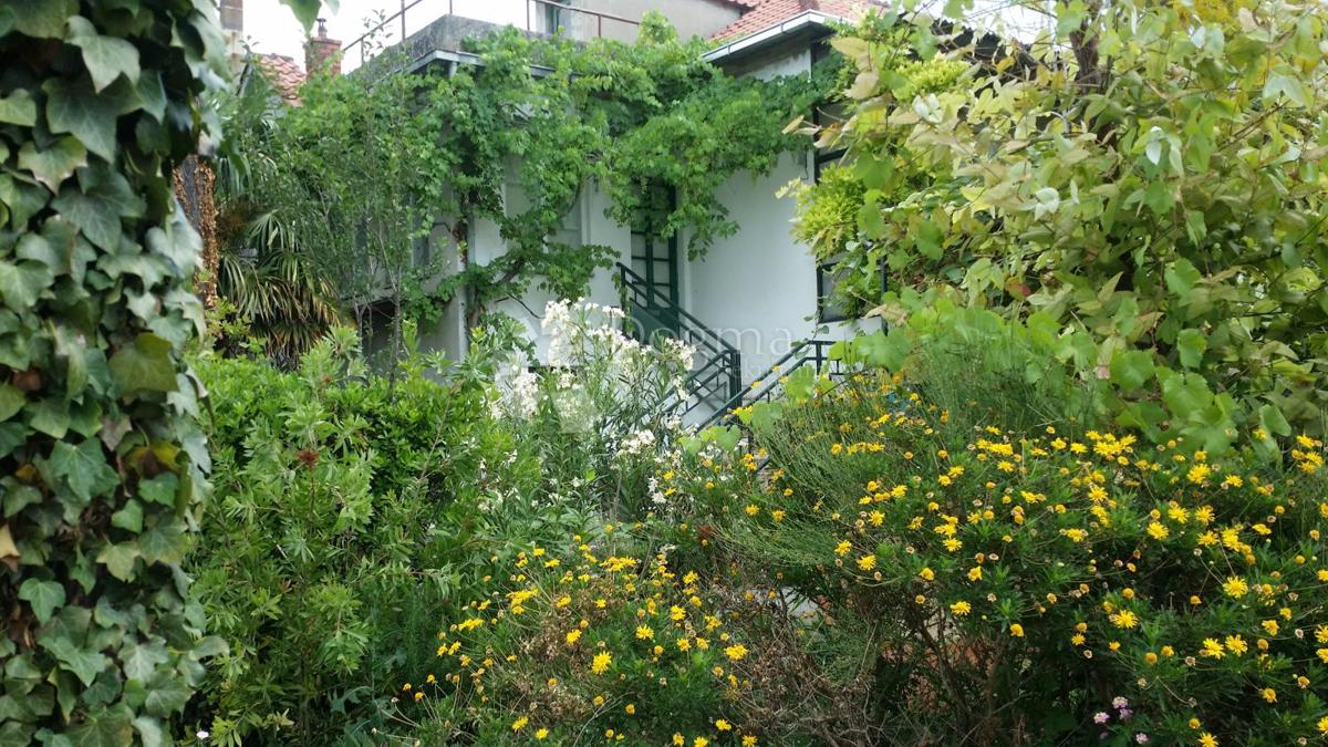 Casa Kaštel Štafilić, Kaštela, 210m2