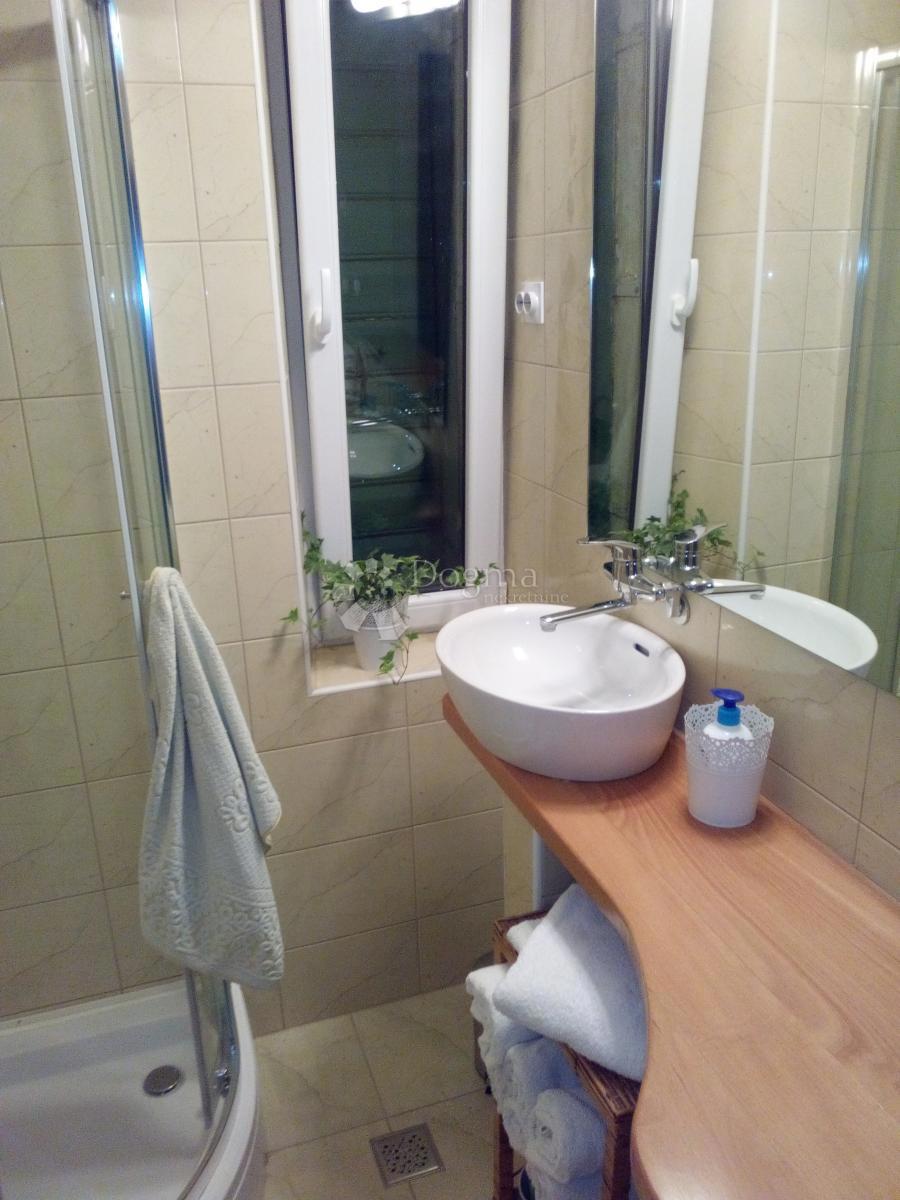 Casa Kaštel Štafilić, Kaštela, 210m2