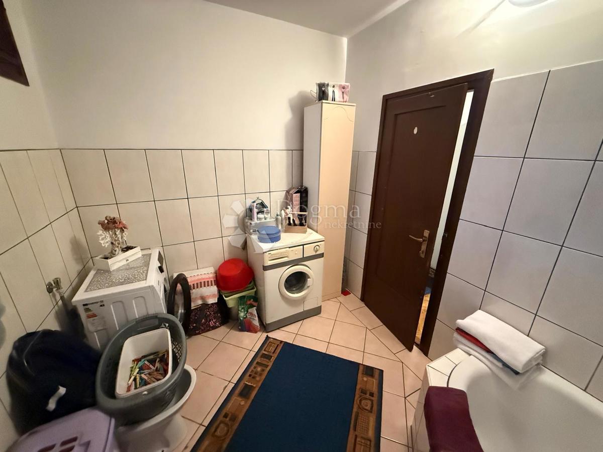 Allogio Centar, Gospić, 70m2