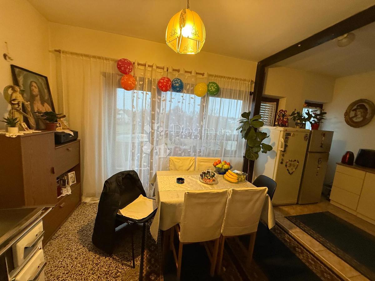 Allogio Centar, Gospić, 70m2