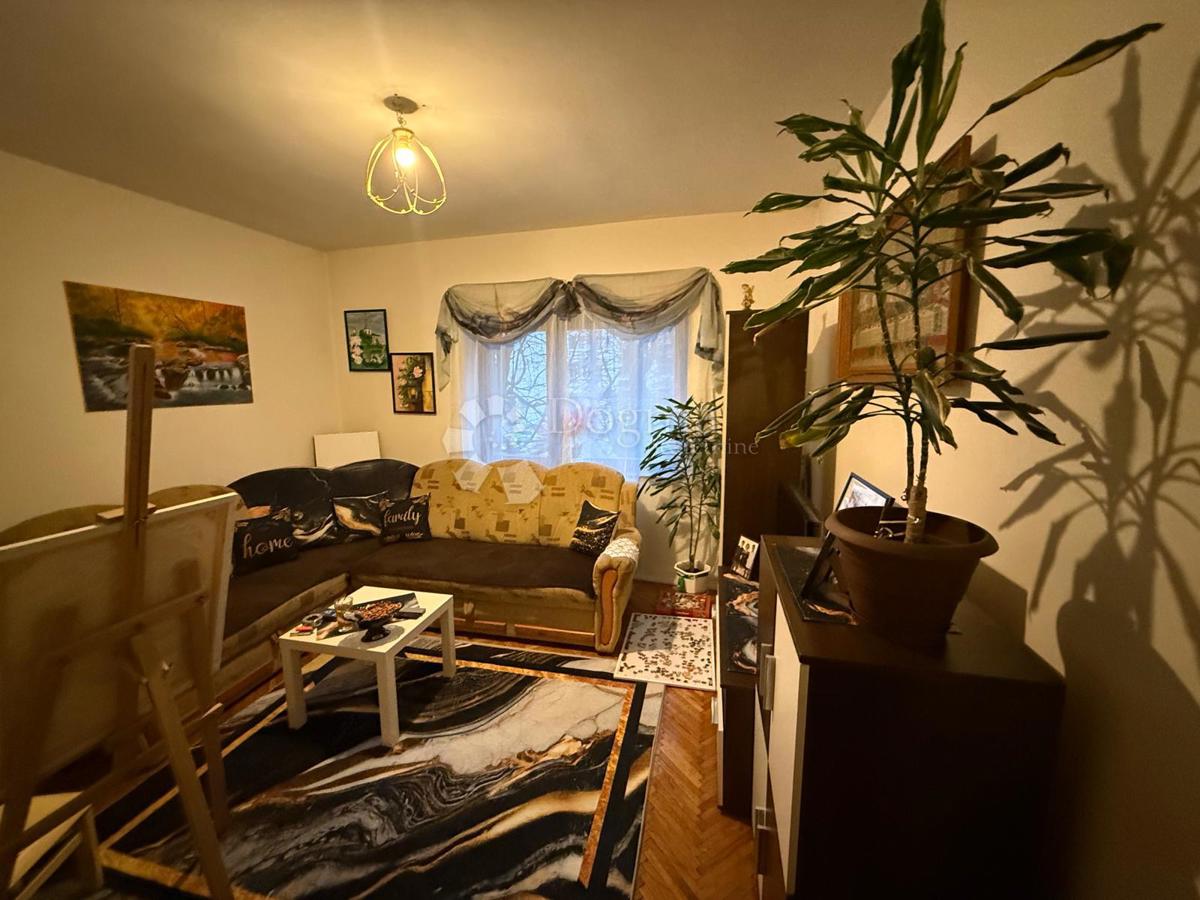 Allogio Centar, Gospić, 70m2