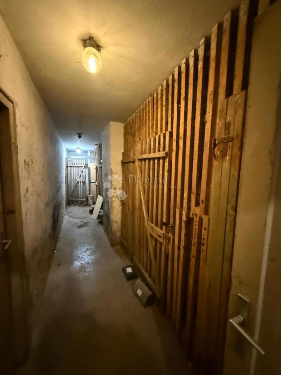 Allogio Centar, Gospić, 70m2