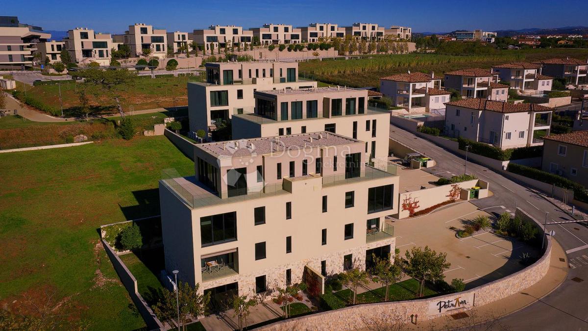 APPARTAMENTO 2 CAMERE DA LETTO+SOGGIORNO facente parte di un resort di lusso