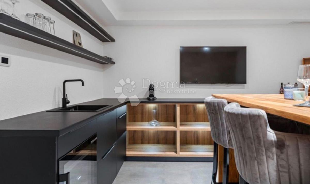 Casa Seget Donji, Seget, 385m2