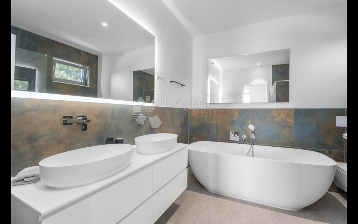 Casa Seget Donji, Seget, 385m2