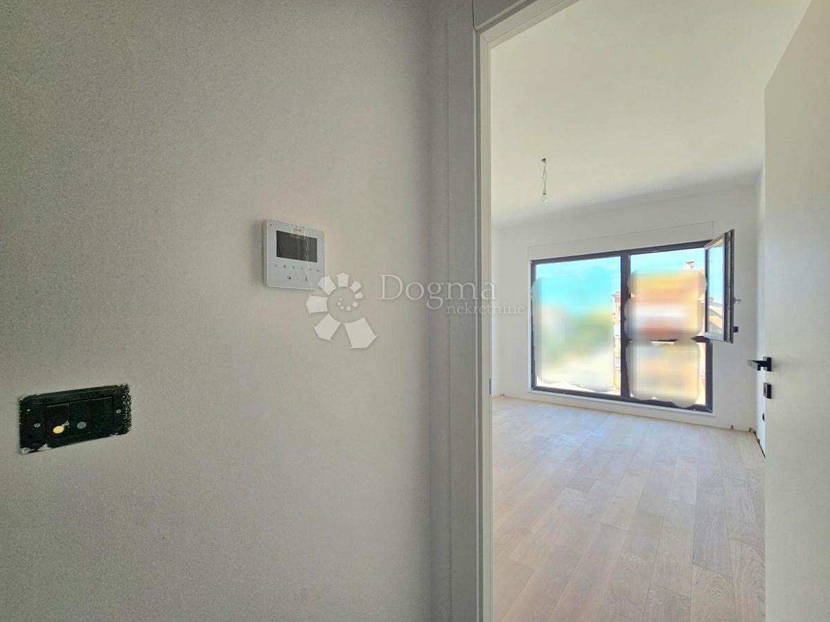 OCCASIONE!! Nuovo edificio, ASCENSORE, parcheggio, ripostiglio