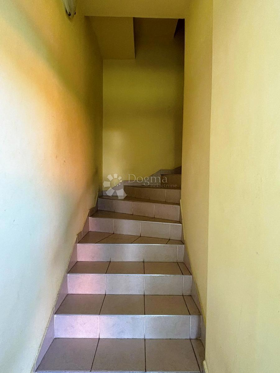 Locale commerciale Bartolovec, Trnovec Bartolovečki, 568m2