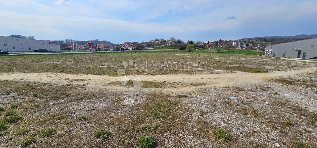 Terreno edificabile Novi Marof, 11.598m2