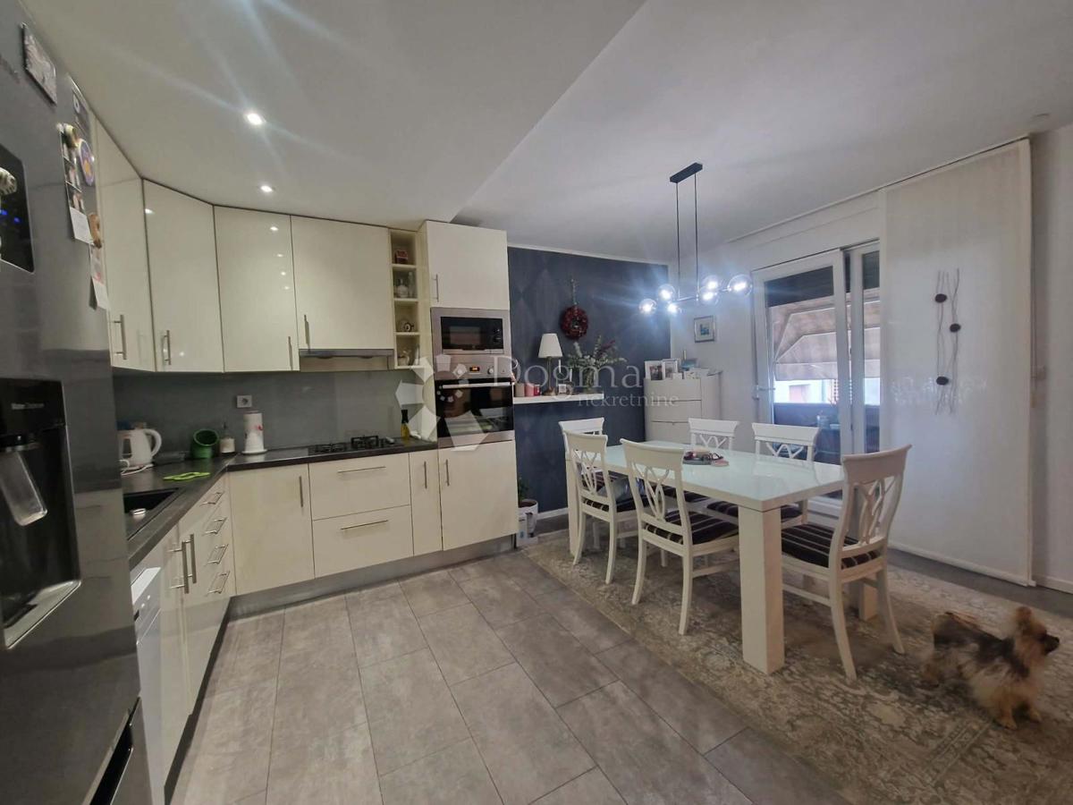 Allogio Bili brig, Zadar, 89m2