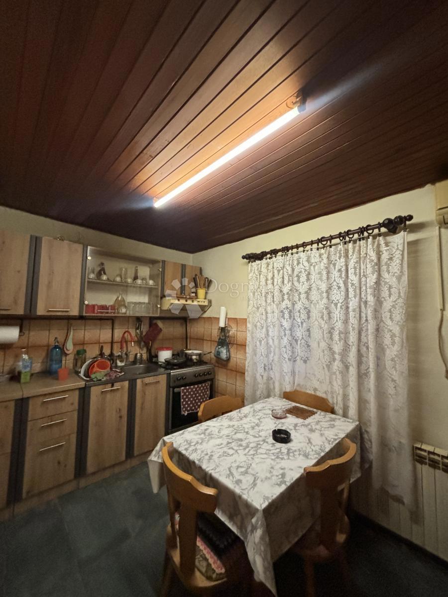 Allogio Centar, Vinkovci, 64m2