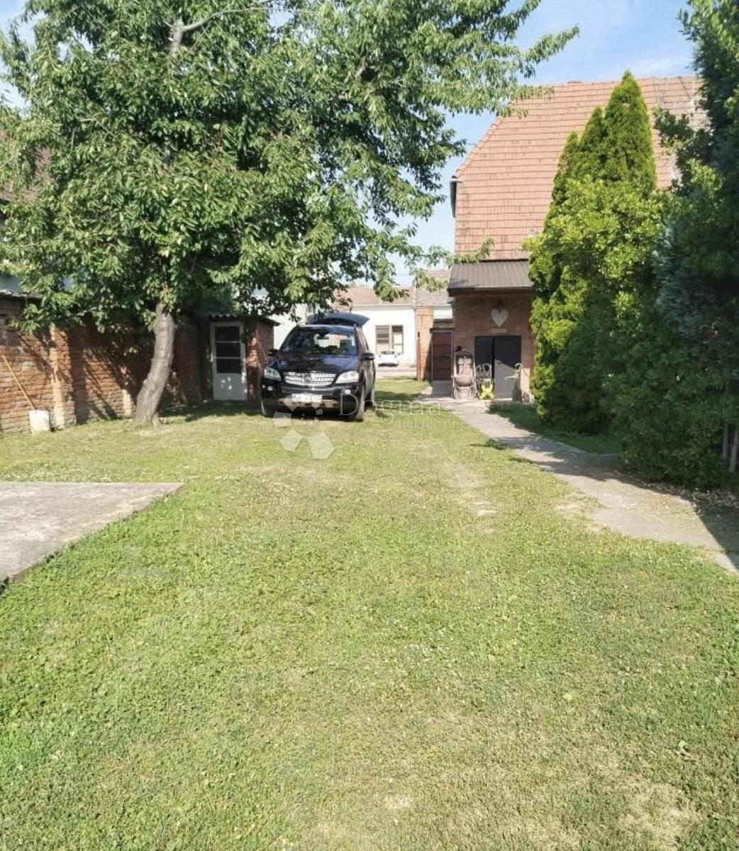 Allogio Centar, Vinkovci, 64m2