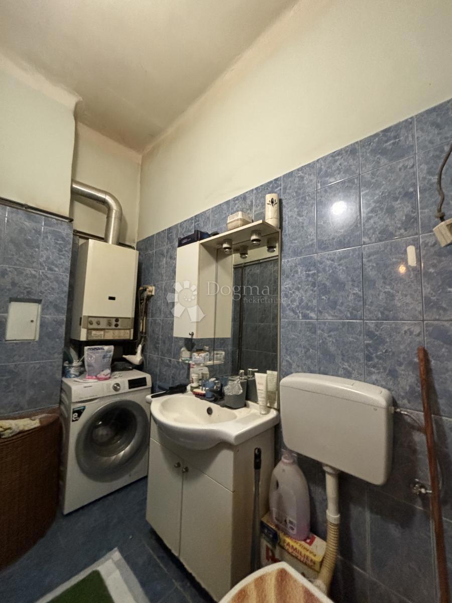 Allogio Centar, Vinkovci, 64m2