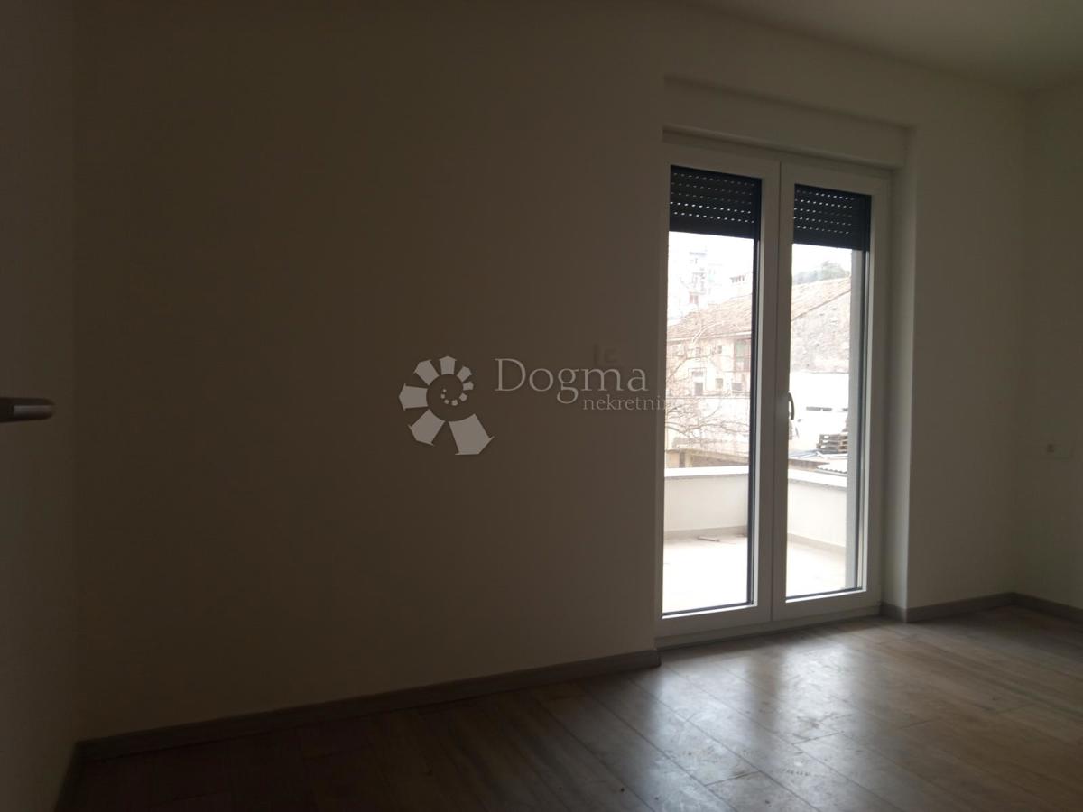 Allogio Centar, Pula, 54m2