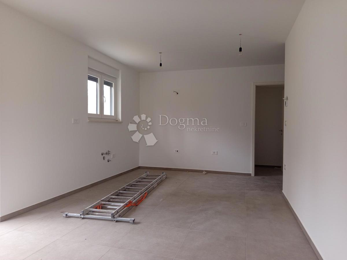 Allogio Centar, Pula, 54m2