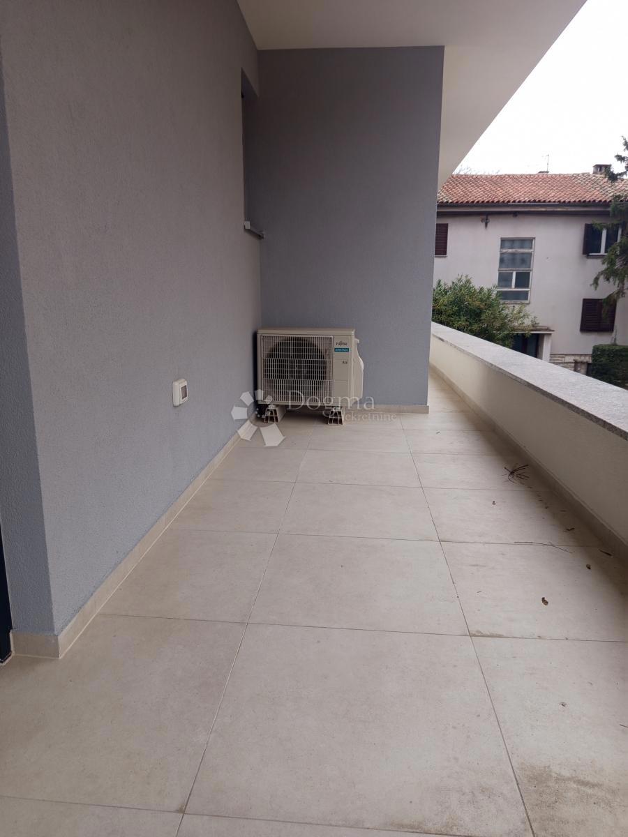 Allogio Centar, Pula, 54m2