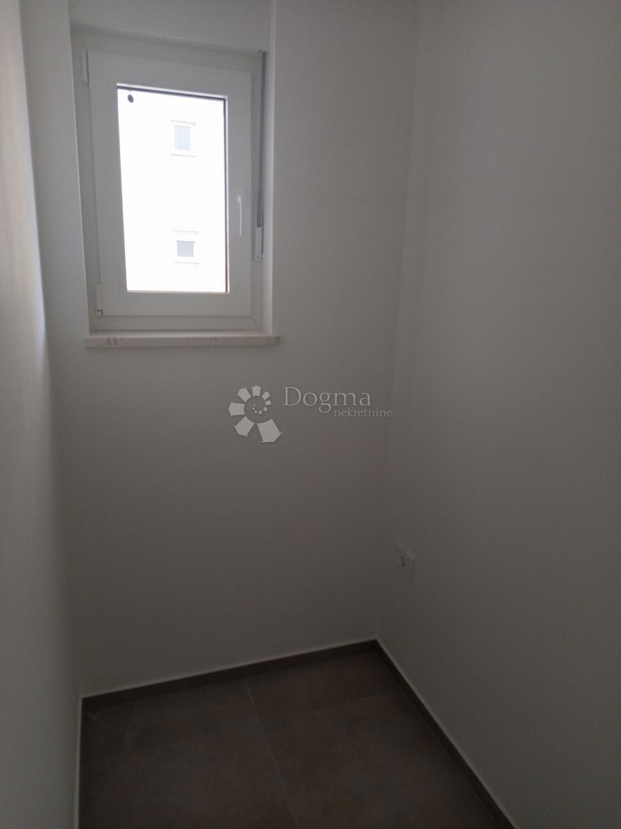 Allogio Centar, Pula, 54m2