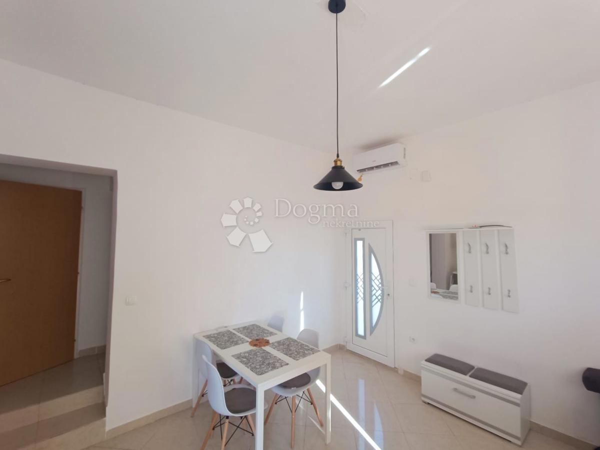 Appartamento 46 m² con balcone e terrazza – Palit, Rab