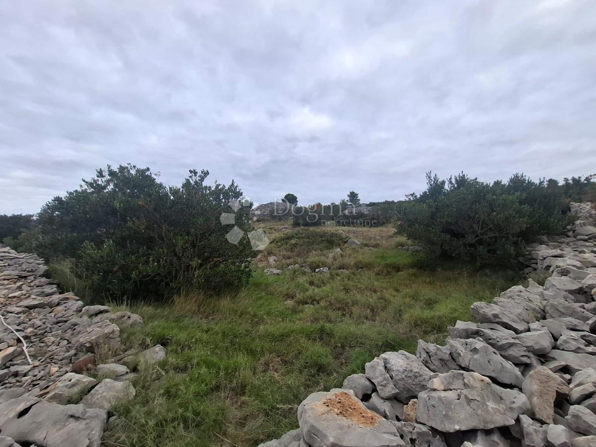 Terreno agricolo Bobovišća, Milna, 8.463m2